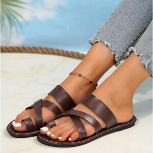 GORGLITTER Toe Strap Sandals